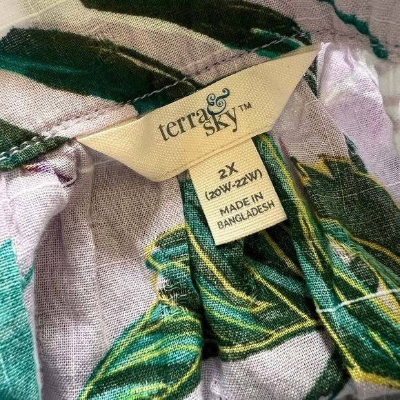 NWT Terra & Sky 2X Hawaiian Print Ruffle Sleeve Bloyse Square Neck - Picture 8 of 9